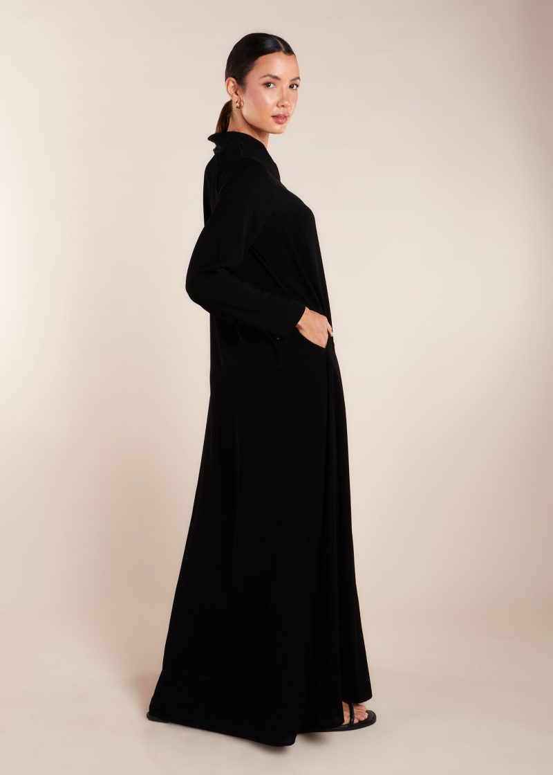 Collared V Neck Abaya 4