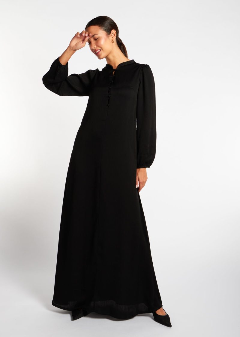 Crinkled Abaya Black 1