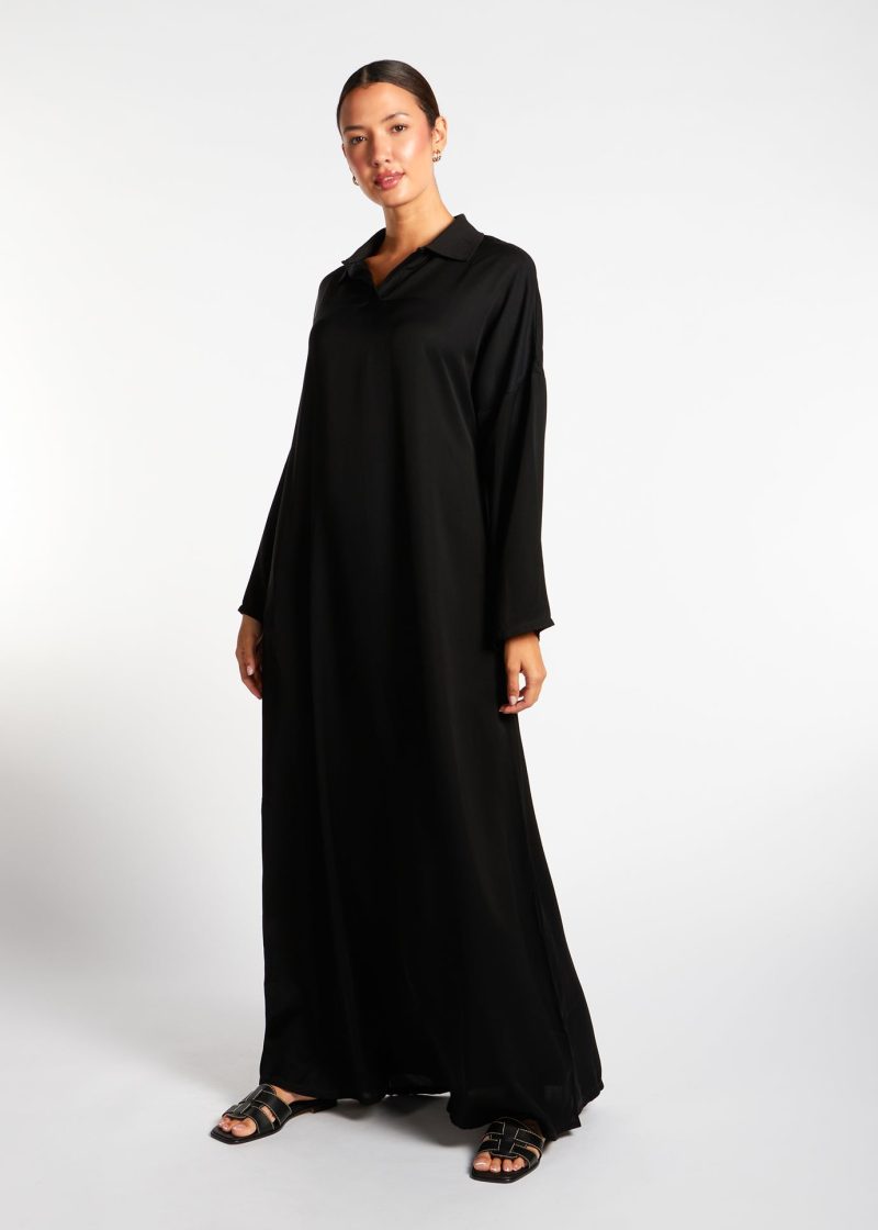 Sleek Polo Abaya Black 1