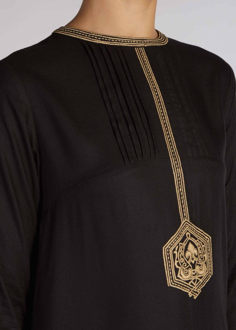 Tayaat Abaya 6 ada22313 d09e 45b2 a995 666bc43ac8c4