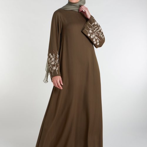 White Garden Abaya 2 55a875cf 6c35 43e1 a169 75ff905acdeb