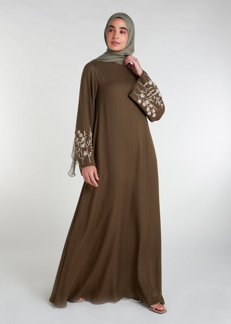 White Garden Abaya 2 55a875cf 6c35 43e1 a169 75ff905acdeb