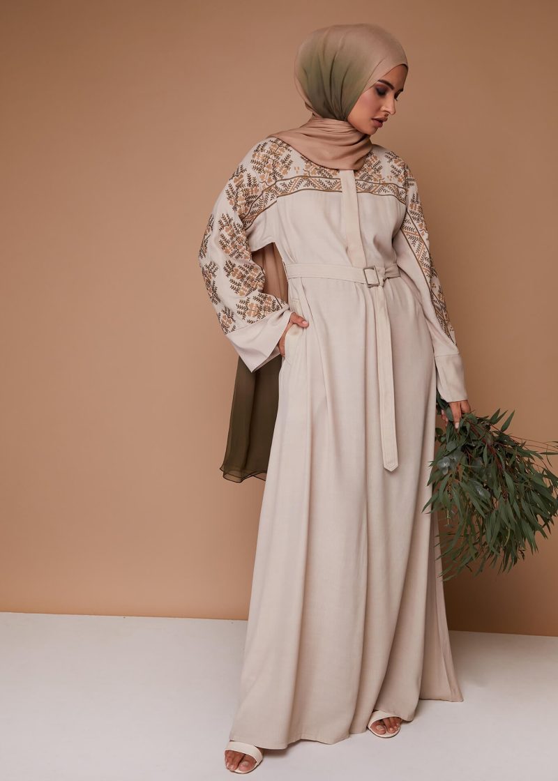 cross stitch abaya lookbook 3 ae140a88 963e 4fcd 9f55 ed339abfb8ef