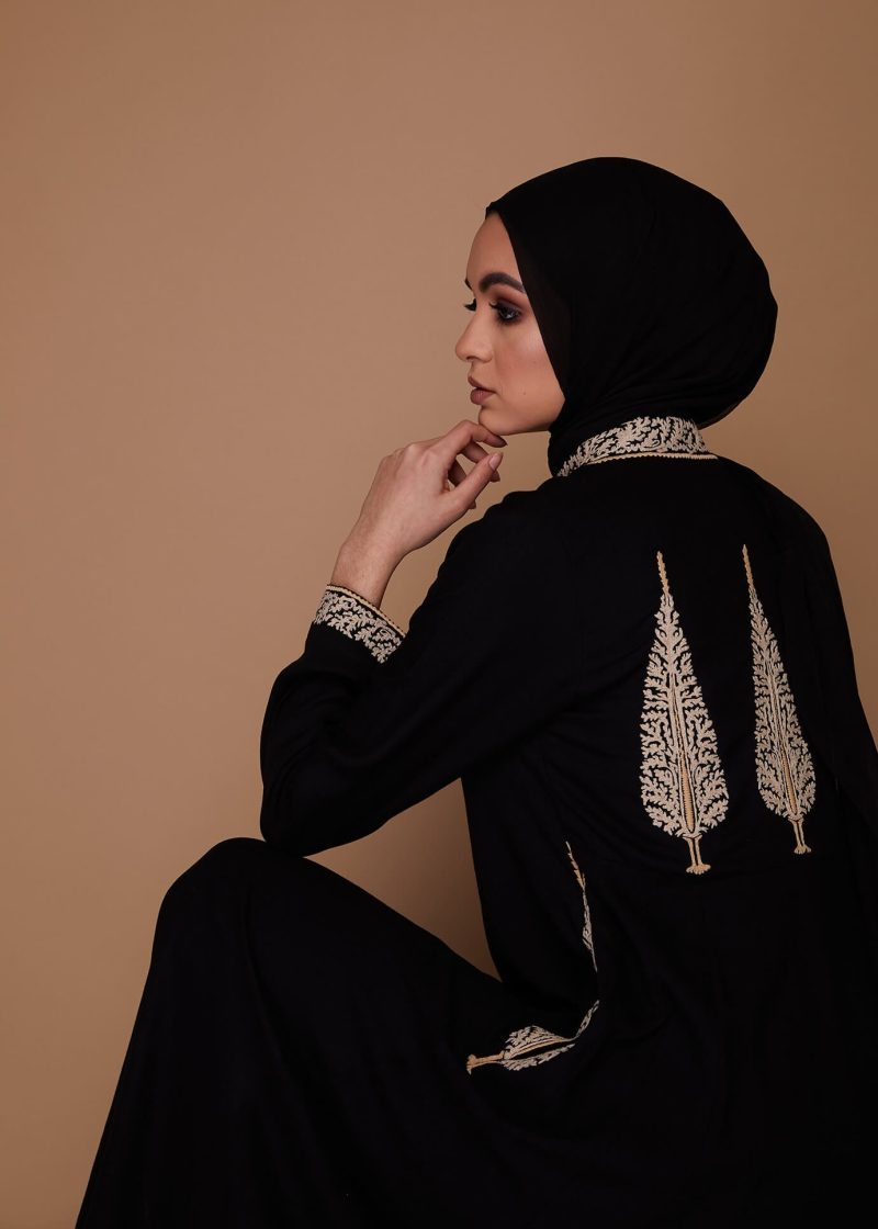 cypress tree abaya lookbook 3 8b62c69c a85d 4ffd a6a1 f42cde779f5e